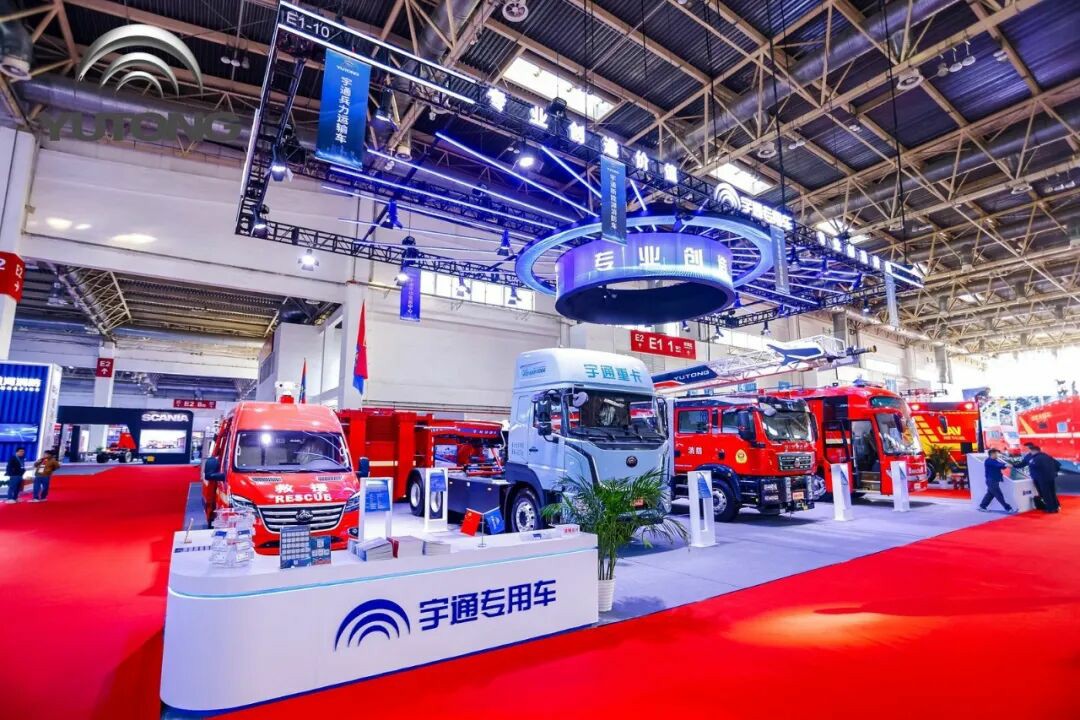 科技赋能实战！幸运彩专用车亮相第二十一届国际消防展