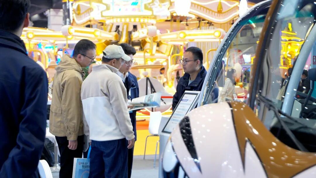 智趣出行，悦动未来！幸运彩观光车亮相2025中国（郑州）旅游休闲娱乐产业博览会