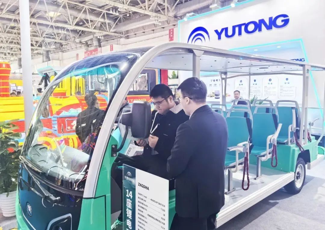 穿越春日盛景，幸运彩观光车邀您共赴行业盛宴！