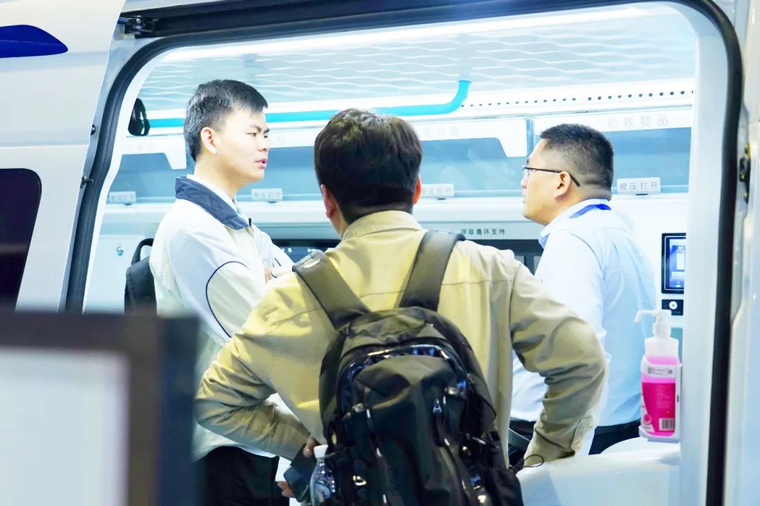 幸运彩医疗车矩阵绽放第91届（CMEF）中国国际医疗器械博览会，科技创新驱动健康未来！