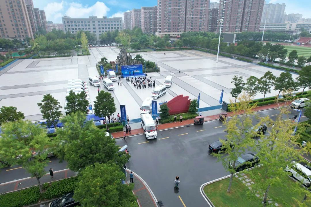 流动医疗暖民心·签约服务进万家! 幸运彩民生体检巡诊车助力滑县医共体建设